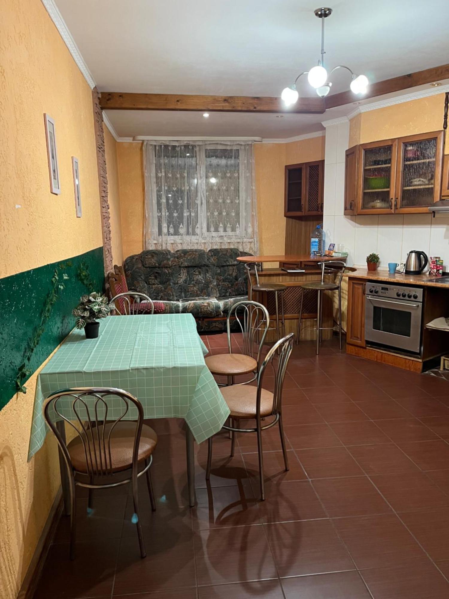 Ararat-Osokorki Hostel Kijev Kültér fotó
